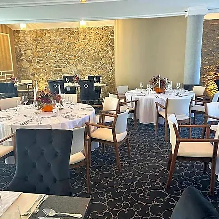 Zamek Kvasetice Hotel 4*
